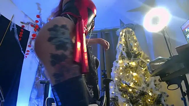 lunnaa  online show from 11-06-25, 02:56