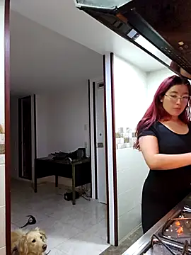 lunnaa  online show from 11-14-25, 02:54