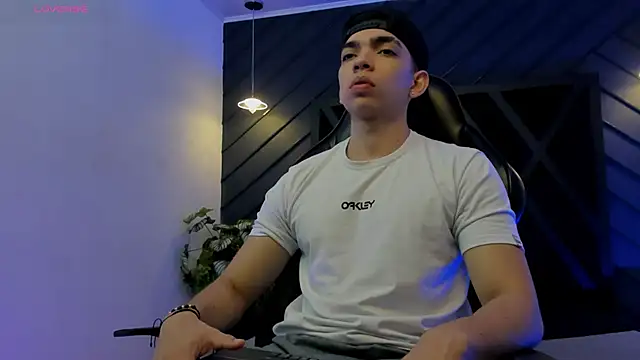 Eryonbradley online show from 09-24-25, 01:58