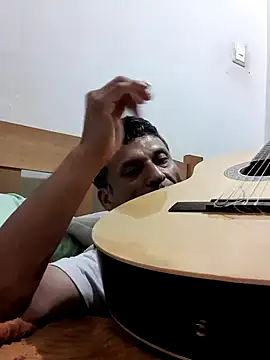 Snapshot of luislimafuego chatting on 01-19-26, 02:26 luislimafuego online show from 01-19-26, 02:26