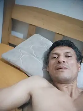 Snapshot of luislimafuego chatting on 03-06-26, 06:43 luislimafuego online show from 03-06-26, 06:43