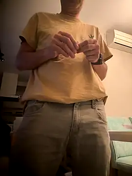 Snapshot of Sedutor420 chatting on 11-10-25, 04:44 Sedutor420 online show from 11-10-25, 04:44