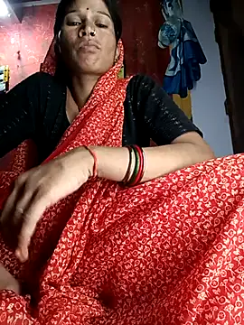 Snapshot of Sonam_pandeyji chatting on 10-15-25, 03:23 Sonam pandeyji online show from 10-15-25, 03:23