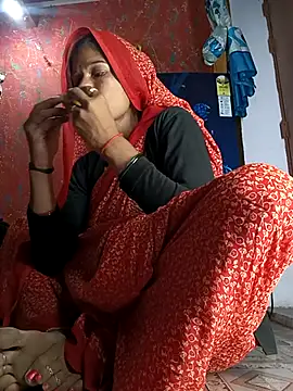 Snapshot of Sonam_pandeyji chatting on 10-25-25, 02:02 Sonam pandeyji online show from 10-25-25, 02:02