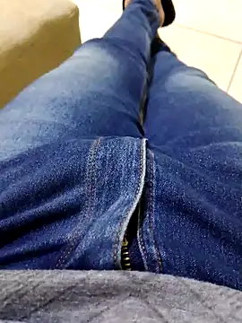 JoaoPedro17cm online show from 10-02-25, 01:51