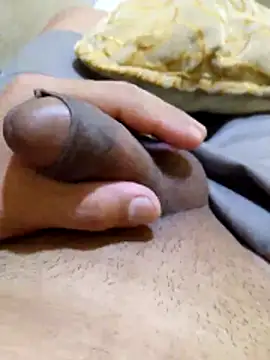 JoaoPedro17cm online show from 10-21-25, 08:53