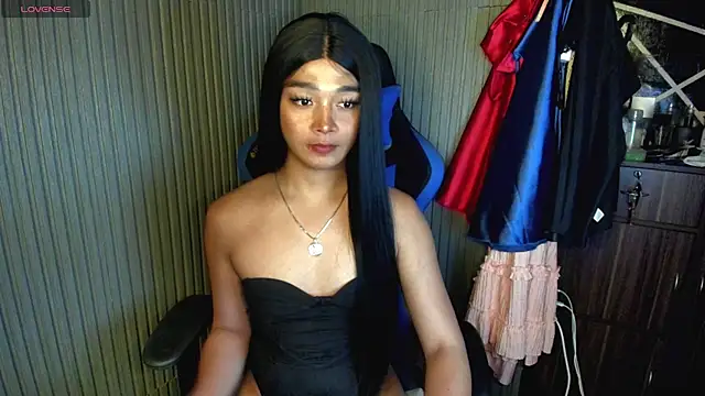 Snapshot of TrinityFucksYou chatting on 06-07-26, 04:11 TrinityFucksYou online show from 06-07-26, 04:11