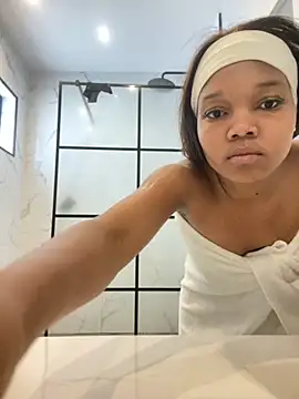 BaddestAss22 online show from 09-28-25, 09:03