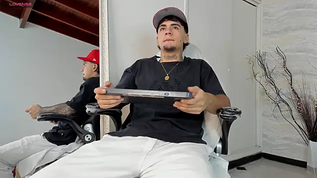 JamesDeker online show from 09-19-25, 07:47