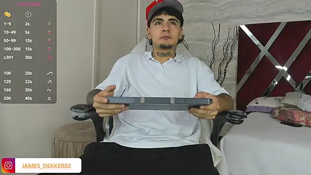 JamesDeker online show from 09-26-25, 08:13