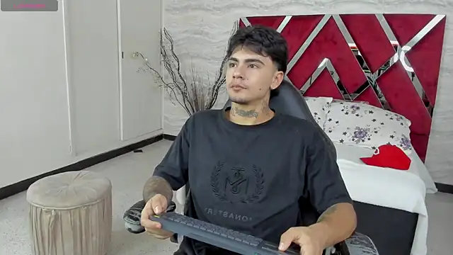 JamesDeker online show from 10-23-25, 08:07