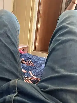 Snapshot of whitelady15 chatting on 11-09-25, 07:50 whitelady15 online show from 11-09-25, 07:50