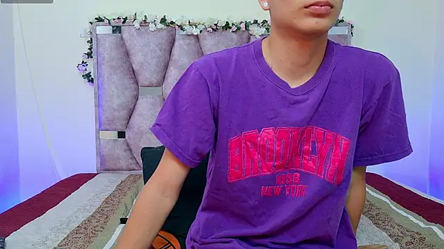 Snapshot of lana_and_liam_ chatting on 10-15-25, 10:26 lana and liam online show from 10-15-25, 10:26