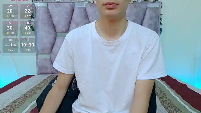 Snapshot of lana_and_liam_ chatting on 10-20-25, 10:27 lana and liam online show from 10-20-25, 10:27