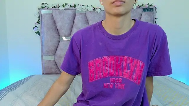 Snapshot of lana_and_liam_ chatting on 11-04-25, 09:30 lana and liam online show from 11-04-25, 09:30