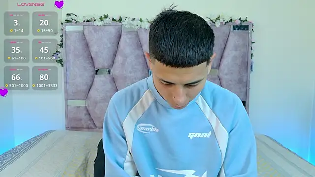 Snapshot of lana_and_liam_ chatting on 11-07-25, 10:15 lana and liam online show from 11-07-25, 10:15