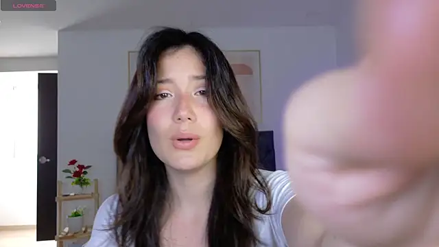 Snapshot of Eliih_01 chatting on 09-28-25, 04:01 Eliih 01 online show from 09-28-25, 04:01