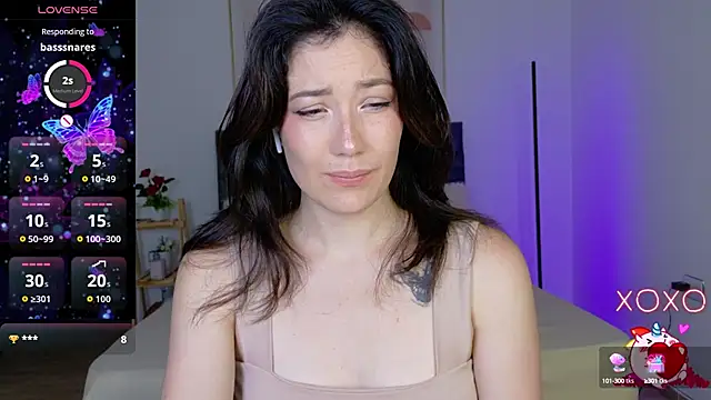 Snapshot of Eliih_01 chatting on 10-02-25, 02:51 Eliih 01 online show from 10-02-25, 02:51