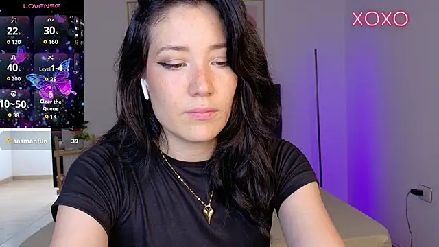 Snapshot of Eliih_01 chatting on 10-15-25, 06:08 Eliih 01 online show from 10-15-25, 06:08