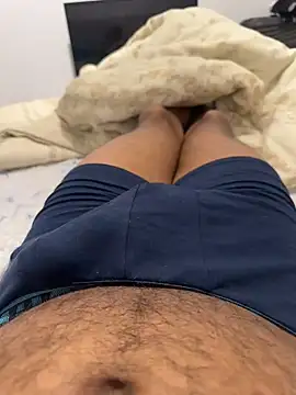 Snapshot of Madu0999 chatting on 03-15-26, 05:35 Madu0999 online show from 03-15-26, 05:35