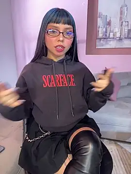 Snapshot of ZoeRaven_Pink chatting on 10-10-25, 03:55 ZoeRaven Pink online show from 10-10-25, 03:55