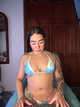 KaditaNavarro online show from 11-08-25, 04:07