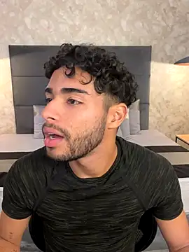 RaphaelDufort online show from 11-08-25, 11:58