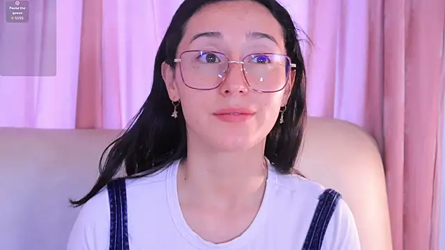 Snapshot of Ginevra_esposito chatting on 11-04-25, 01:10 Ginevra esposito online show from 11-04-25, 01:10