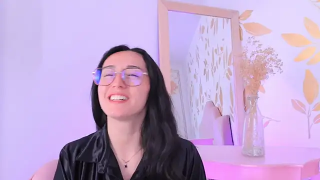 Snapshot of Ginevra_esposito chatting on 11-22-25, 12:48 Ginevra esposito online show from 11-22-25, 12:48