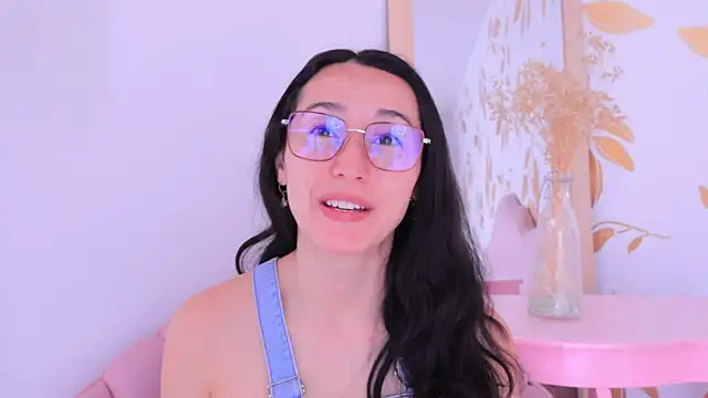 Snapshot of Ginevra_esposito chatting on 11-28-25, 12:52 Ginevra esposito online show from 11-28-25, 12:52