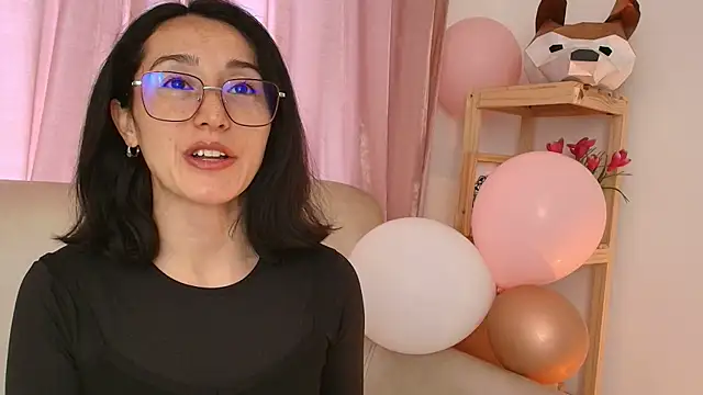 Ginevra esposito online show from 04-16-26, 12:39