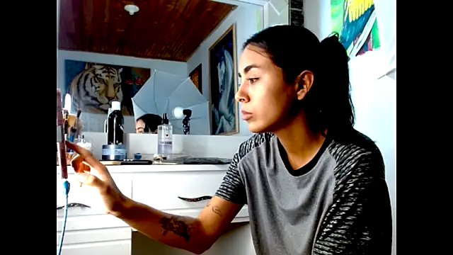 Snapshot of Wild_RoomXxX chatting on 09-30-25, 08:36 Wild RoomXxX online show from 09-30-25, 08:36