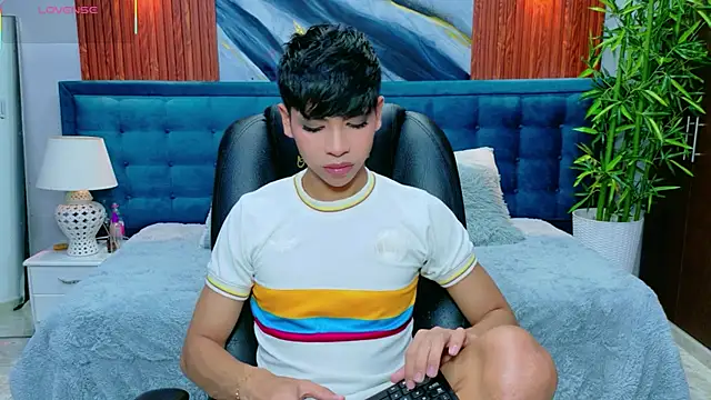 Snapshot of dilan_911 chatting on 06-13-26, 06:50 dilan 911 online show from 06-13-26, 06:50