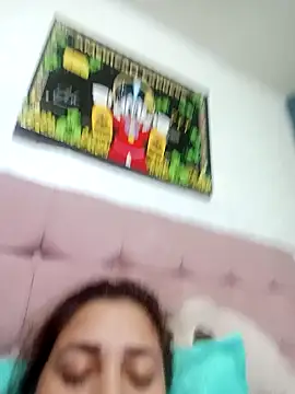 Snapshot of Arianna_Hot777 chatting on 09-09-25, 05:18 Arianna Hot777 online show from 09-09-25, 05:18