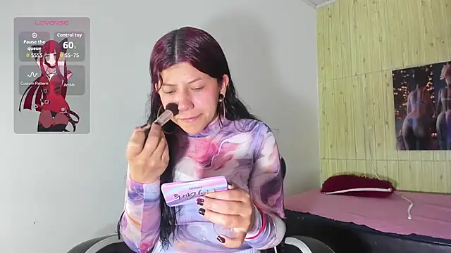 Snapshot of Raven_Rouge_ chatting on 12-02-25, 05:02 Raven Rouge online show from 12-02-25, 05:02