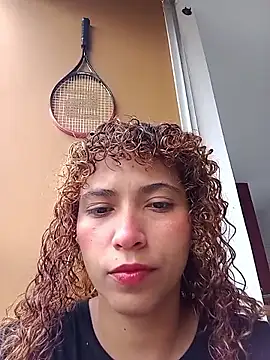 Snapshot of Vikyvoyeur chatting on 11-09-25, 06:17 Vikyvoyeur online show from 11-09-25, 06:17