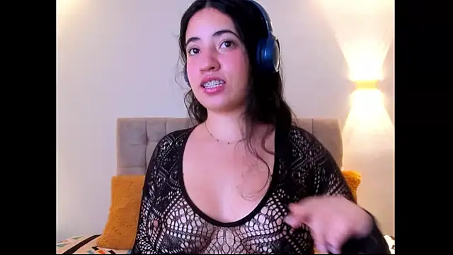 Nicol Chang online show from 10-09-25, 03:59