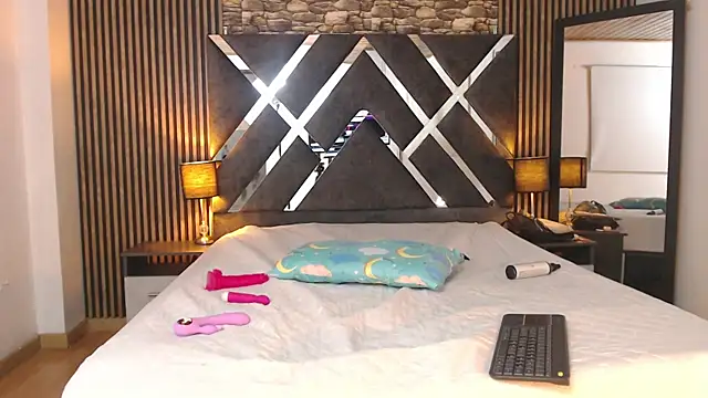 channelhs online show from 09-12-25, 04:34