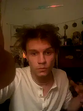 XanderOzzz online show from 10-18-25, 09:43