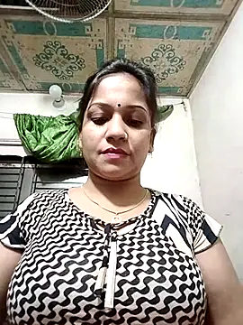 Snapshot of Payel_50 chatting on 05-27-26, 10:07 Payel 50 online show from 05-27-26, 10:07