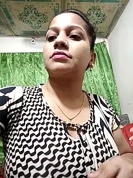 Snapshot of Payel_50 chatting on 06-11-26, 06:39 Payel 50 online show from 06-11-26, 06:39
