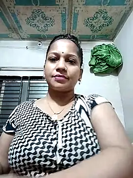 Payel 50 online show from 07-19-26, 05:27