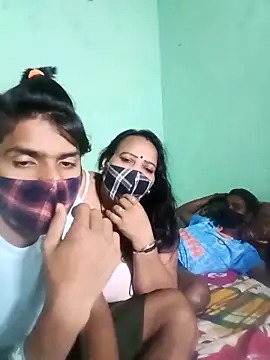 LoveOnStream online show from 10-15-25, 04:51