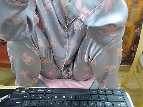 Lamoon 2k online show from 10-24-25, 01:03