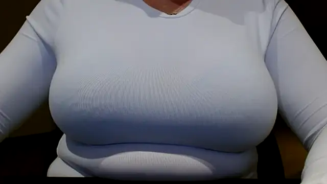 Esmee-Xxx online show from 11-12-25, 07:35