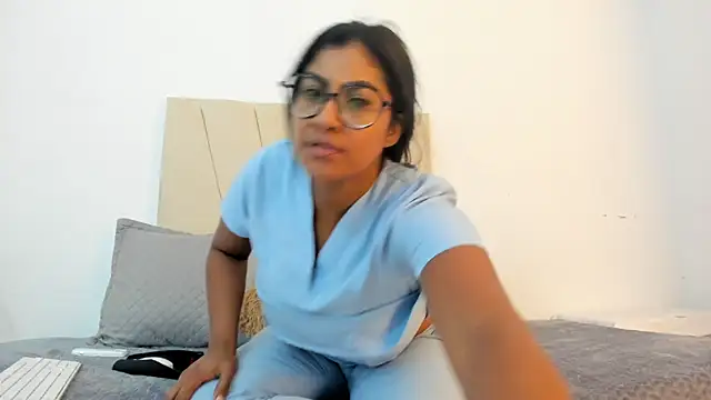  Miaa khalifa  online show from 11-04-25, 12:37