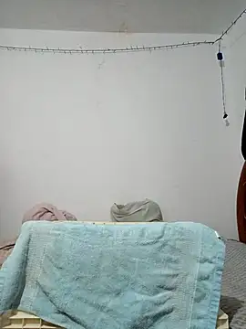 Snapshot of Cesar893 chatting on 11-08-25, 06:24 Cesar893 online show from 11-08-25, 06:24