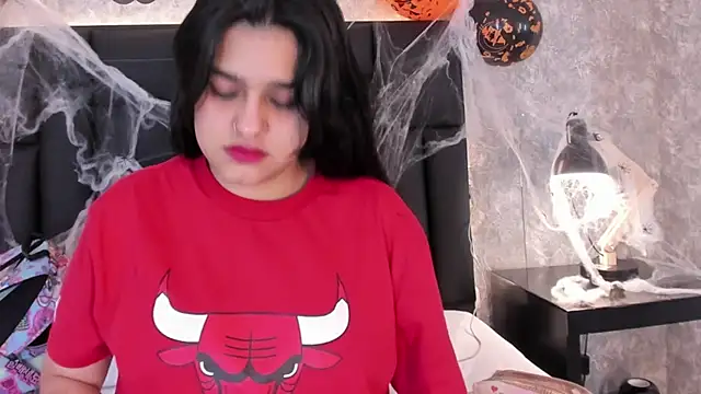 Snapshot of crystaldarliing chatting on 10-25-25, 10:15 crystaldarliing online show from 10-25-25, 10:15