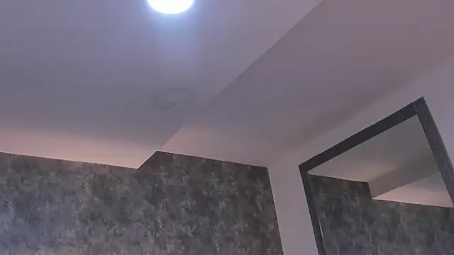 Snapshot of crystaldarliing chatting on 11-19-25, 03:45 crystaldarliing online show from 11-19-25, 03:45