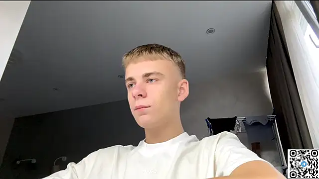 Snapshot of echowraith chatting on 09-09-25, 05:18 echowraith online show from 09-09-25, 05:18